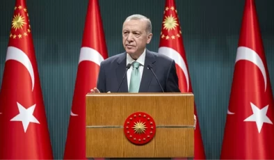 Cumhurbaşkanı Erdoğan: Gençlerimize fiyatı 9 bin 500’ü geçmeyen telefon ve bilgisayar alımında 5 bin 500 liraya kadar destek vereceğiz